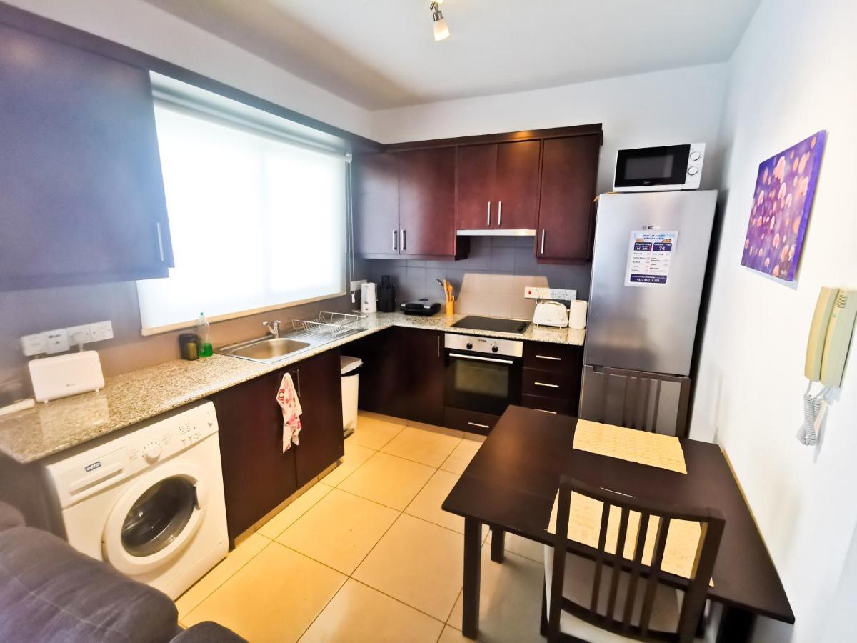 Promenade Breeze City Apartment Larnaca Exteriér fotografie